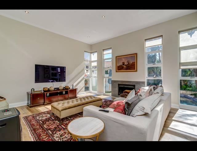 5 BEDROOM HOUSE FOR SALE IN DAINFERN VALLEY ESTATE